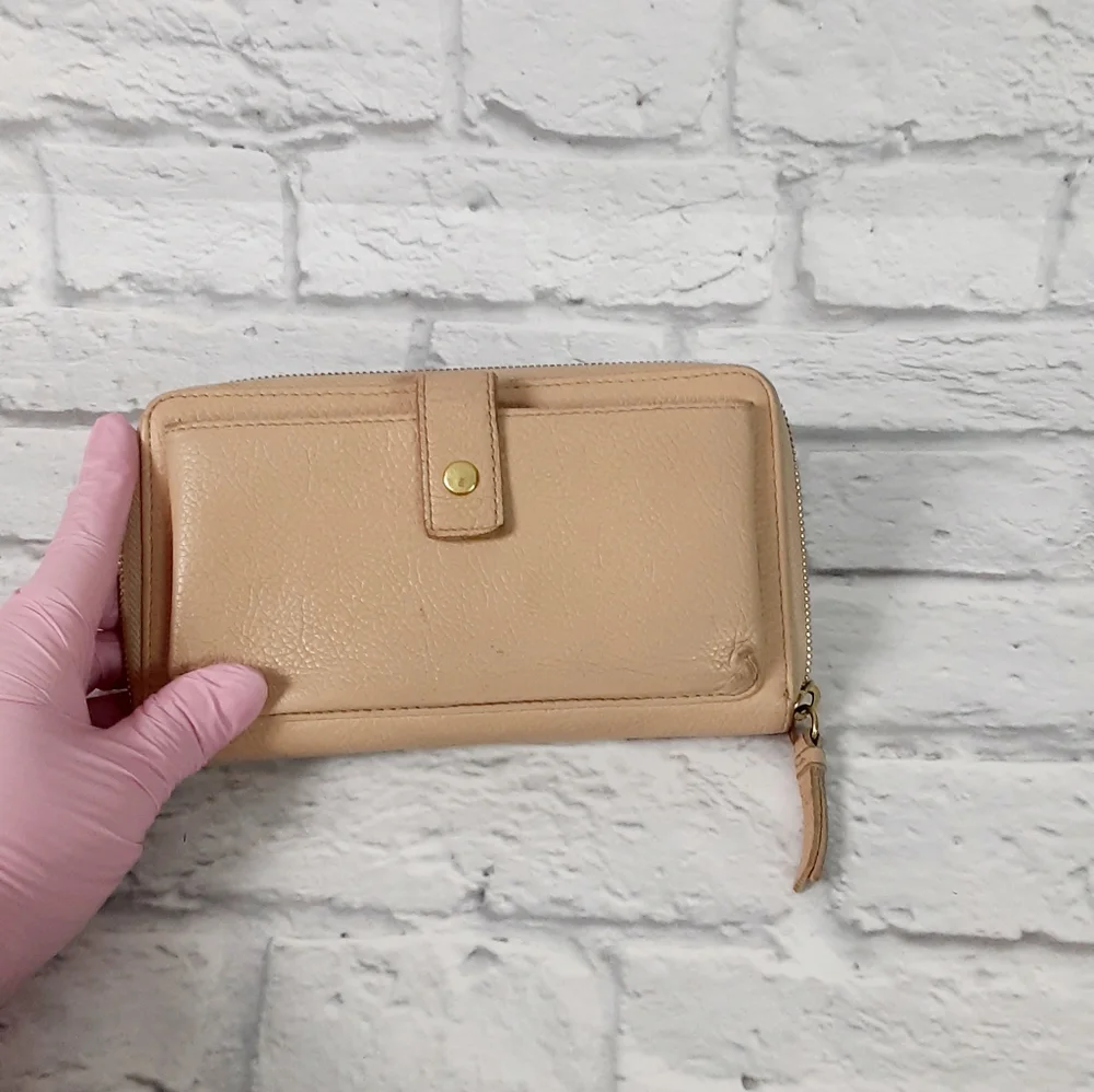 Marc and Graham nude leather zip wallet